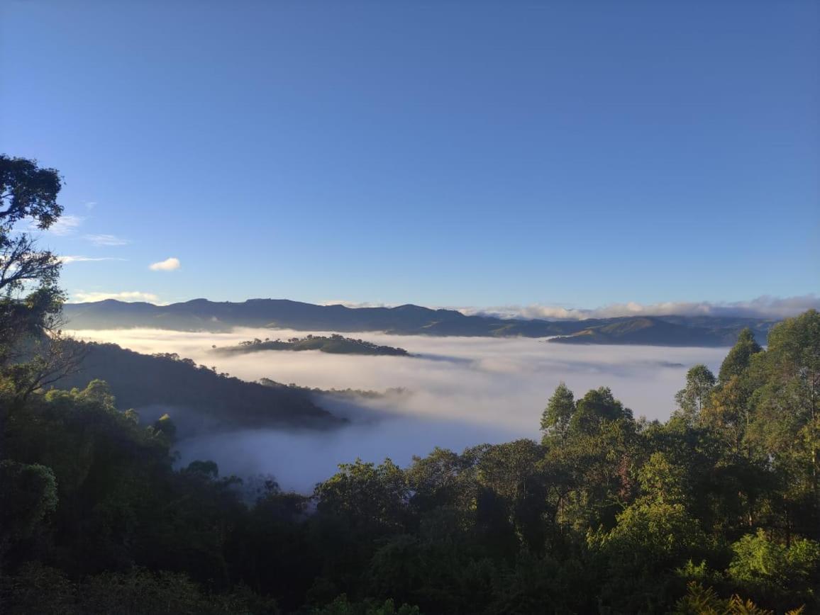 Pousada Campestre Sitio Da Lua Камандукая Екстер'єр фото