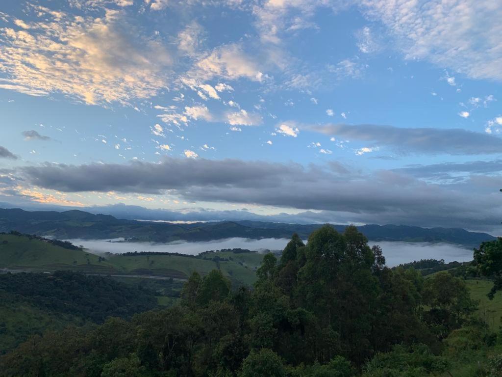 Pousada Campestre Sitio Da Lua Камандукая Екстер'єр фото